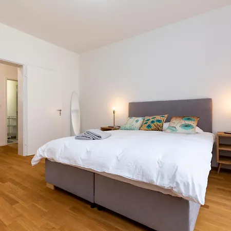 Kaya 1a Zurich
